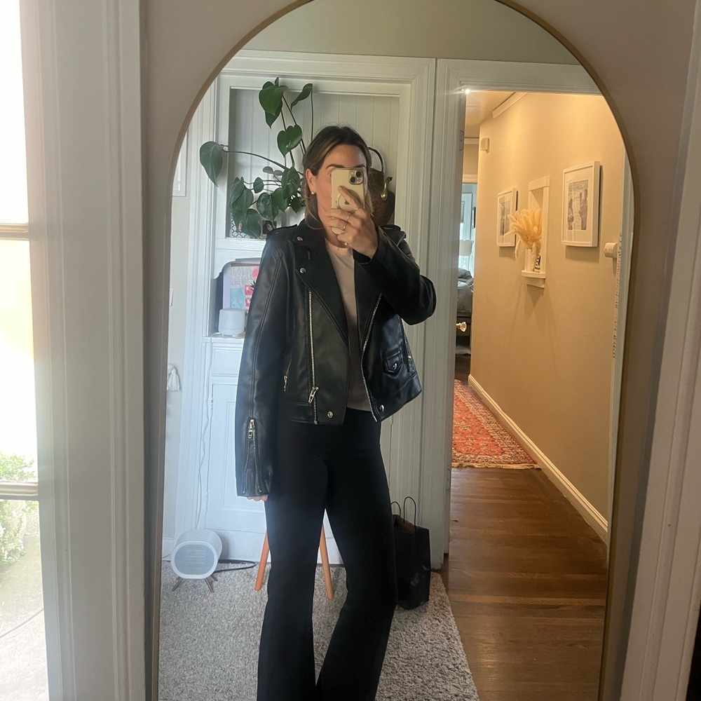 Gorgeous, chic and high quality faux leather jacket by Blank NYC 🖤 NWOT